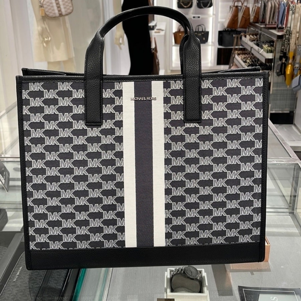 Michael Kors Structured tote NWT - image 1